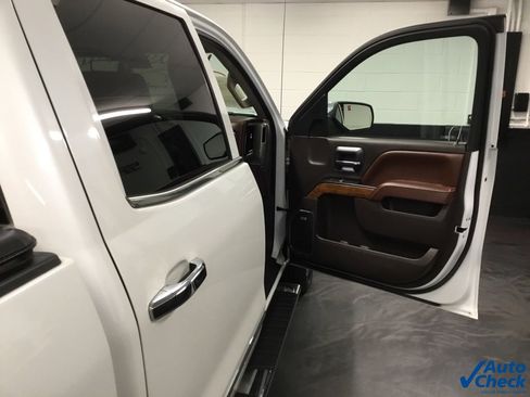 Used 2017 Chevrolet Silverado 1500 High Country image 46