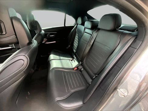 Used 2023 Mercedes-Benz C 300 Sedan image 21