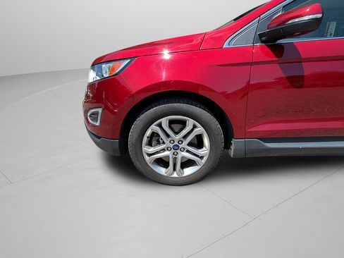 Used 2018 Ford Edge Titanium w/ Equipment Group 301A AWD/4WD image 35