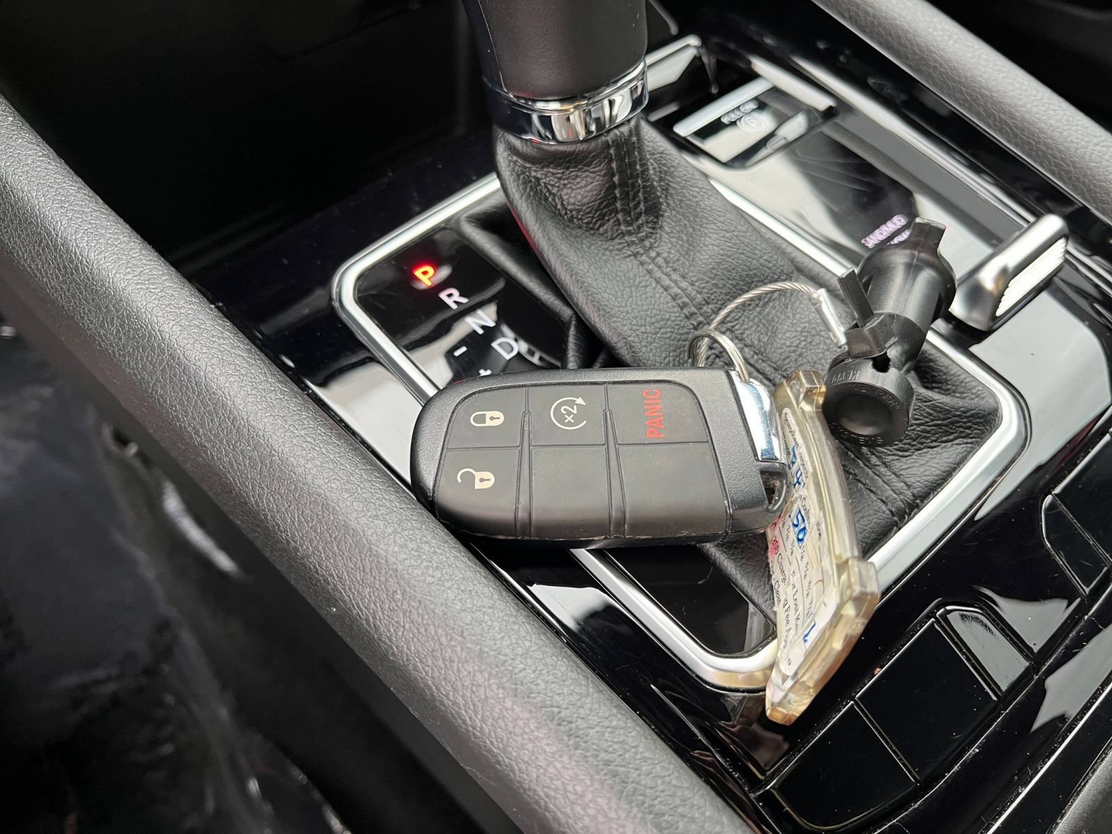 Used 2025 Jeep Compass Limited AWD/4WD image 25