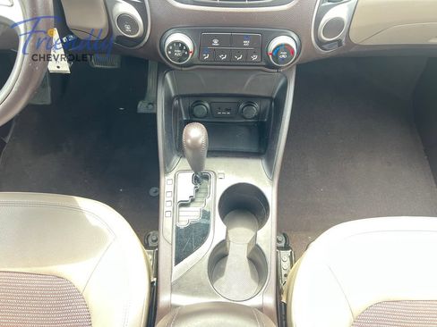 Used 2011 Hyundai Tucson GLS FWD image 24