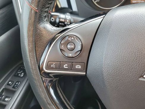 Used 2016 Mitsubishi Outlander SEL image 25