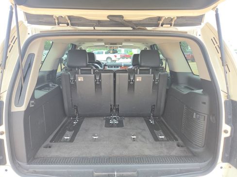 Used 2013 Chevrolet Tahoe LTZ RWD image 13