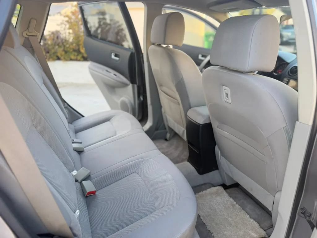 Used 2013 Nissan Rogue S w/ Special Edition Pkg AWD/4WD image 4