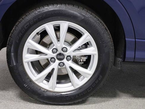 Certified 2025 Audi Q3 2.0T Premium w/ Convenience Package image 35