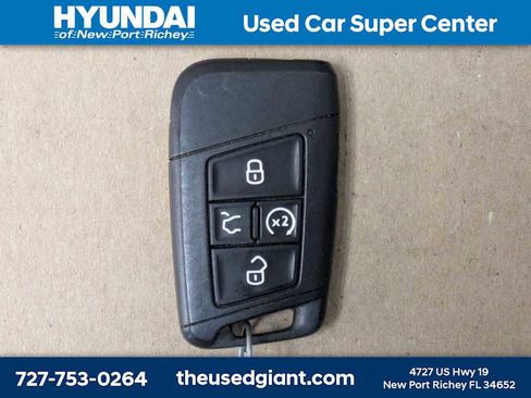 Used 2023 Volkswagen Tiguan SEL R-Line AWD/4WD image 43
