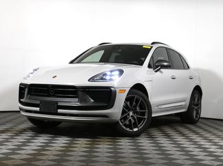 Used 2025 Porsche Macan Turbo AWD/4WD video 1