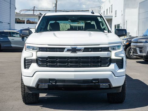 Used 2023 Chevrolet Silverado 1500 RST image 2