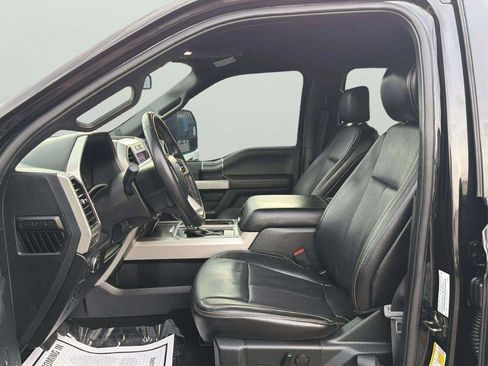 Used 2019 Ford F150 Lariat image 12