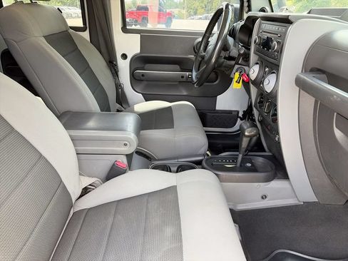Used 2008 Jeep Wrangler Unlimited X AWD/4WD image 7
