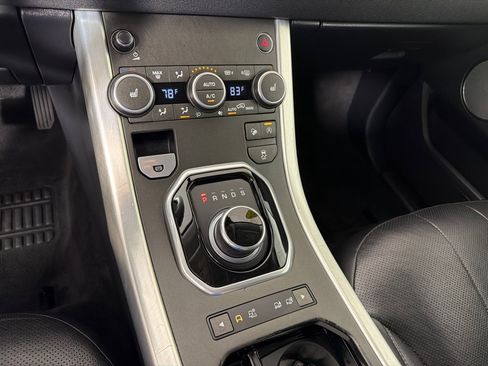 Used 2017 Land Rover Range Rover Evoque SE AWD/4WD image 16