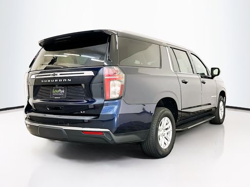 Used 2024 Chevrolet Suburban LT image 9