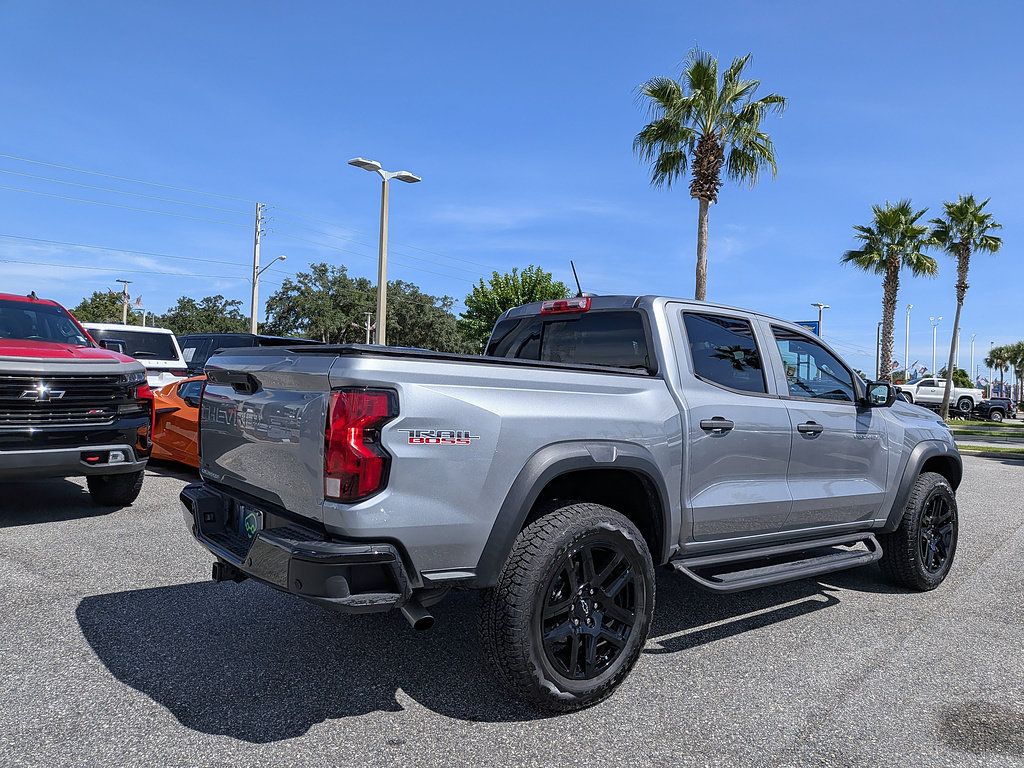 Certified 2025 Chevrolet Colorado Trail Boss AWD/4WD image 3