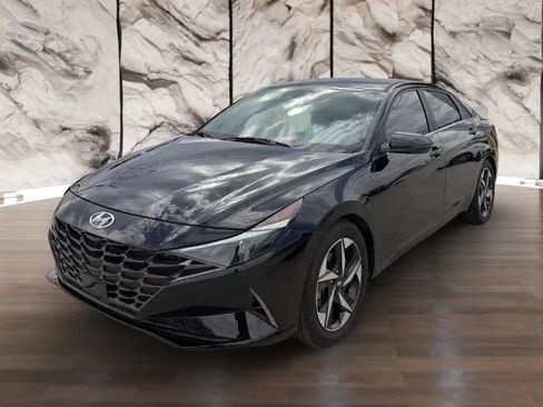 Used 2021 Hyundai Elantra SEL w/ Convenience + Premium Package FWD image 3