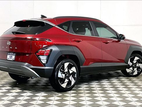 Used 2025 Hyundai Kona Limited image 12
