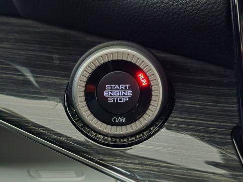 Used 2022 Jeep Wagoneer Series III image 25