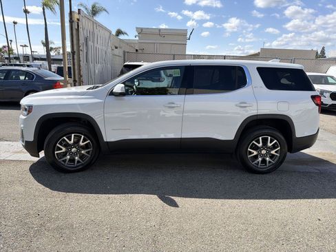 Used 2023 GMC Acadia SLE FWD image 8