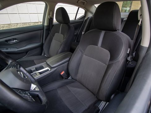 Used 2021 Nissan Sentra SV FWD image 15