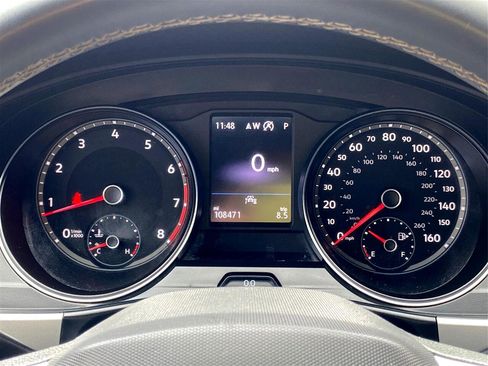 Used 2021 Volkswagen Atlas Cross Sport SE image 26