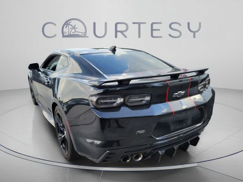 Used 2023 Chevrolet Camaro LT RWD image 2