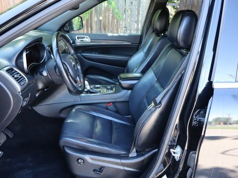 Used 2020 Jeep Grand Cherokee Limited AWD/4WD image 19