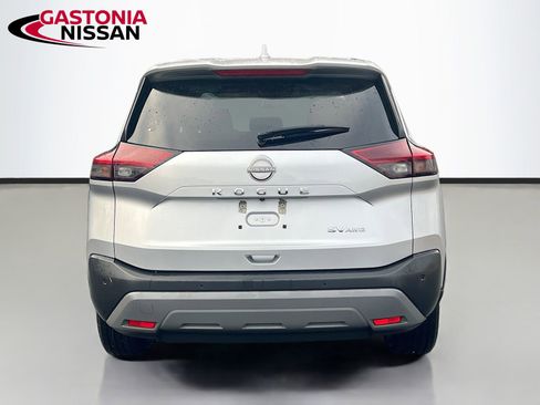 Used 2023 Nissan Rogue SV image 7