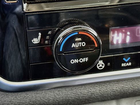 Used 2023 Nissan Rogue Platinum w/ Platinum Premium Package AWD/4WD image 4