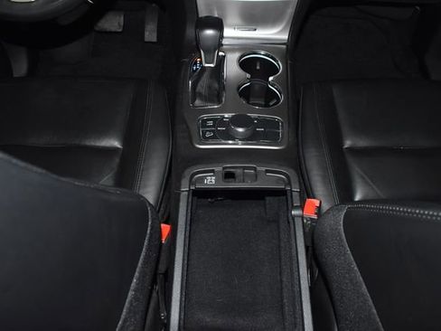 Certified 2022 Jeep Grand Cherokee Limited image 26