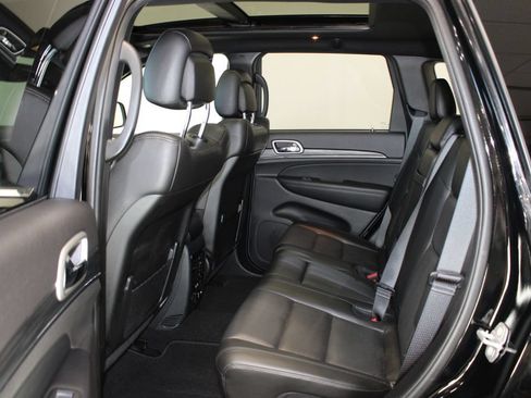 Used 2020 Jeep Grand Cherokee Limited w/ Luxury Group II AWD/4WD image 5