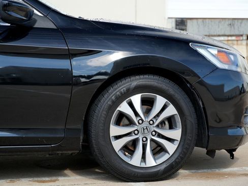 Used 2015 Honda Accord LX image 27