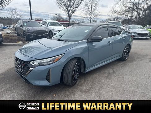 Certified 2025 Nissan Sentra SR w/ SR Premium Package image 4