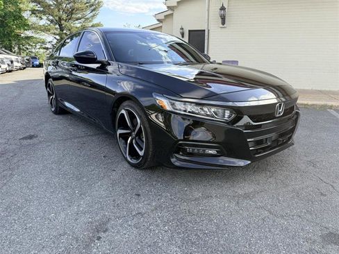 Used 2020 Honda Accord Sport image 3