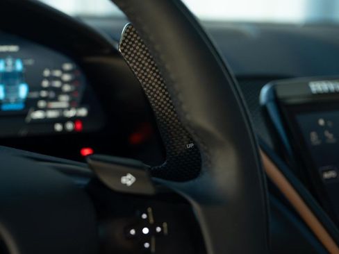 Used 2025 Ferrari Roma Spider RWD image 38