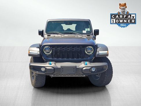 Used 2024 Jeep Wrangler Unlimited AWD/4WD image 2