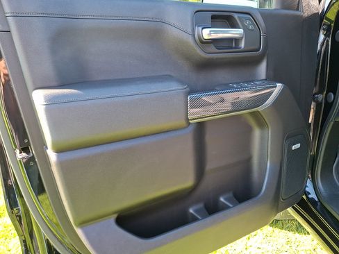 Used 2020 Chevrolet Silverado 1500 LT Trail Boss AWD/4WD image 12
