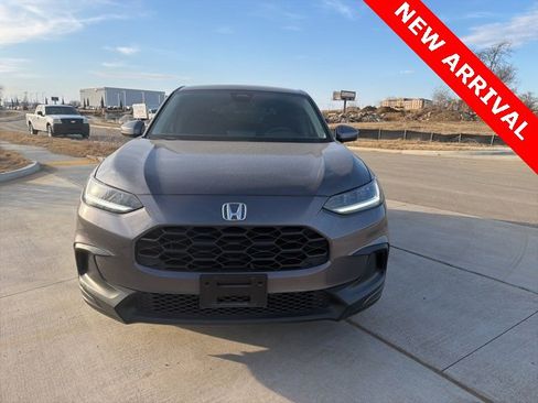 Used 2025 Honda HR-V LX image 2