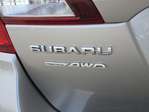 Used 2019 Subaru Outback 2.5i Premium image 10