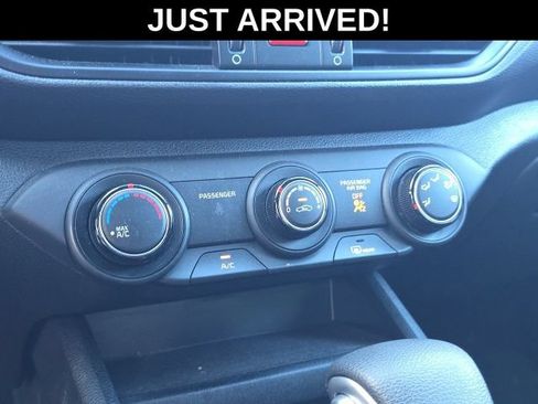 Used 2021 Kia Forte LXS FWD image 13