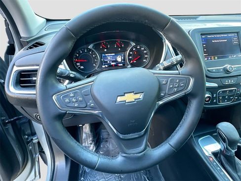 Used 2024 Chevrolet Equinox LT image 11