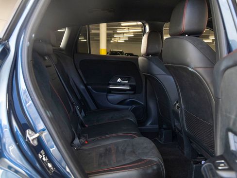 Used 2021 Mercedes-Benz GLA 250 image 24