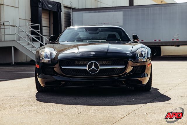 Used 2012 Mercedes-Benz SLS AMG Coupe image 17