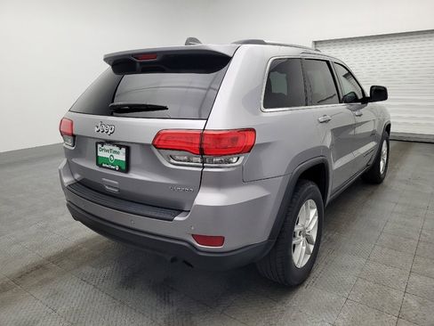 Used 2017 Jeep Grand Cherokee Laredo w/ Quick Order Package 2BE image 9