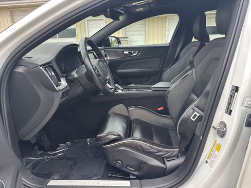 Used 2024 Volvo S60 B5 Plus w/ Climate Package AWD/4WD image 15