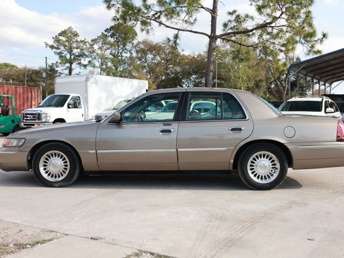 Used 2002 Mercury Grand Marquis LS image 3
