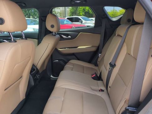 Used 2019 Chevrolet Blazer Premier w/ Driver Confidence II Package FWD image 16