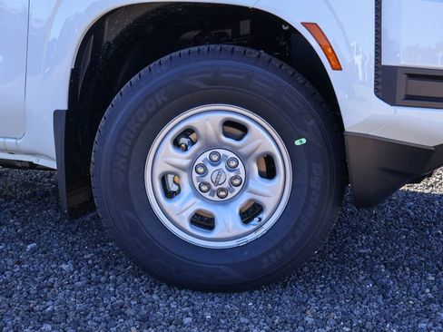 New 2026 Nissan Frontier S image 15