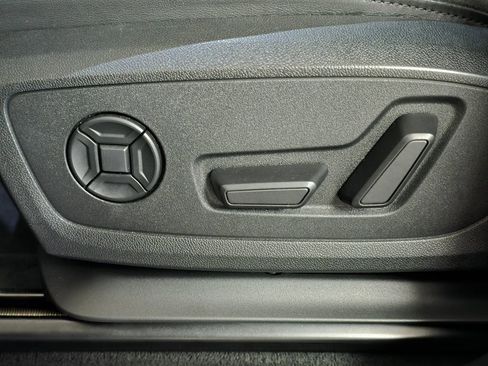 Used 2022 Audi Q3 2.0T Premium Plus w/ Premium Plus Package image 15