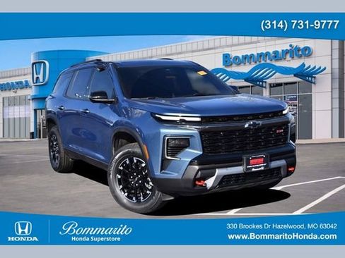 Used 2024 Chevrolet Traverse Z71 image 1