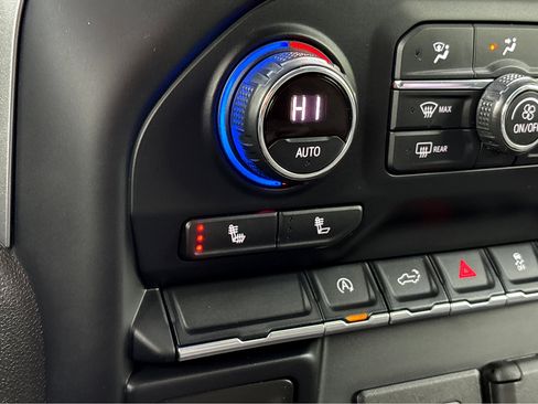 Used 2021 Chevrolet Silverado 1500 LT image 7