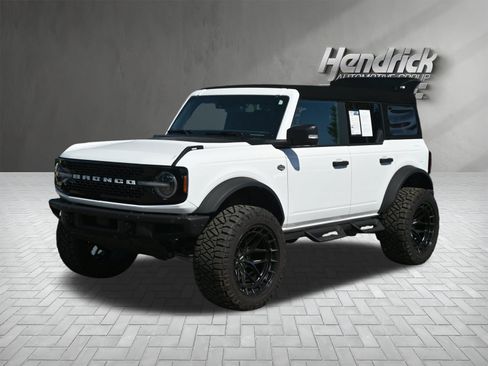 Used 2023 Ford Bronco Wildtrak AWD/4WD image 6
